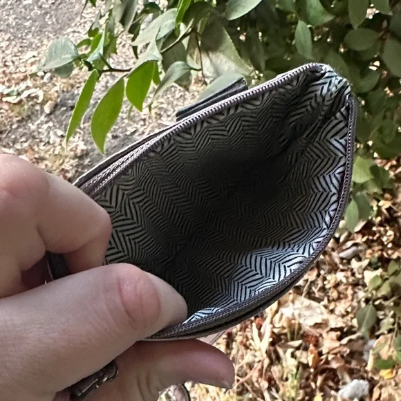 Steve Madden Shimmering Silver Wristlet - Picture 11 of 15